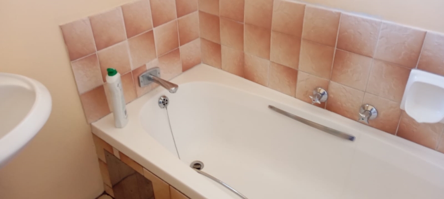 3 Bedroom Property for Sale in Brackendowns Gauteng