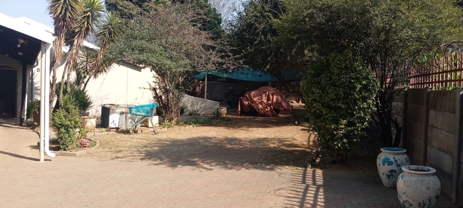 3 Bedroom Property for Sale in Brackendowns Gauteng