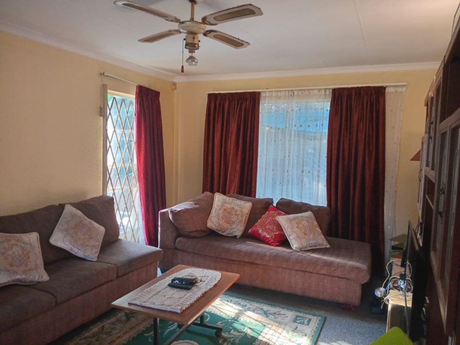 3 Bedroom Property for Sale in Brackendowns Gauteng