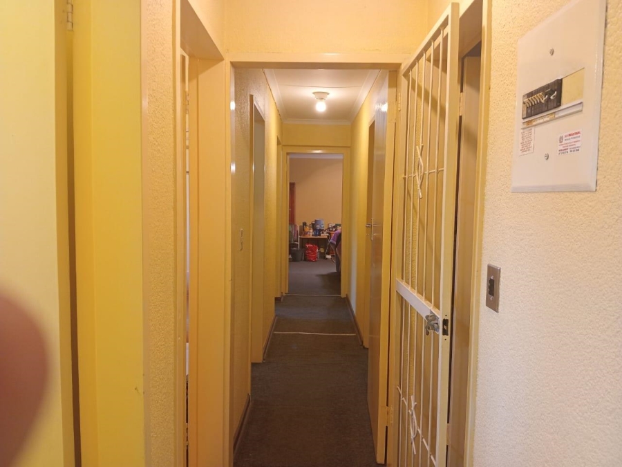 3 Bedroom Property for Sale in Brackendowns Gauteng
