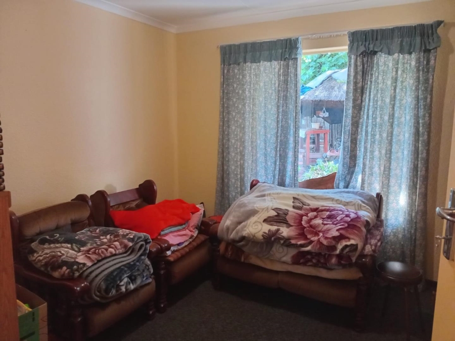 3 Bedroom Property for Sale in Brackendowns Gauteng