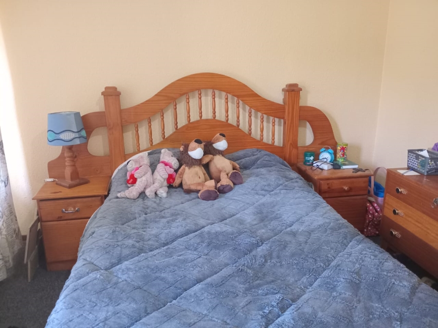 3 Bedroom Property for Sale in Brackendowns Gauteng
