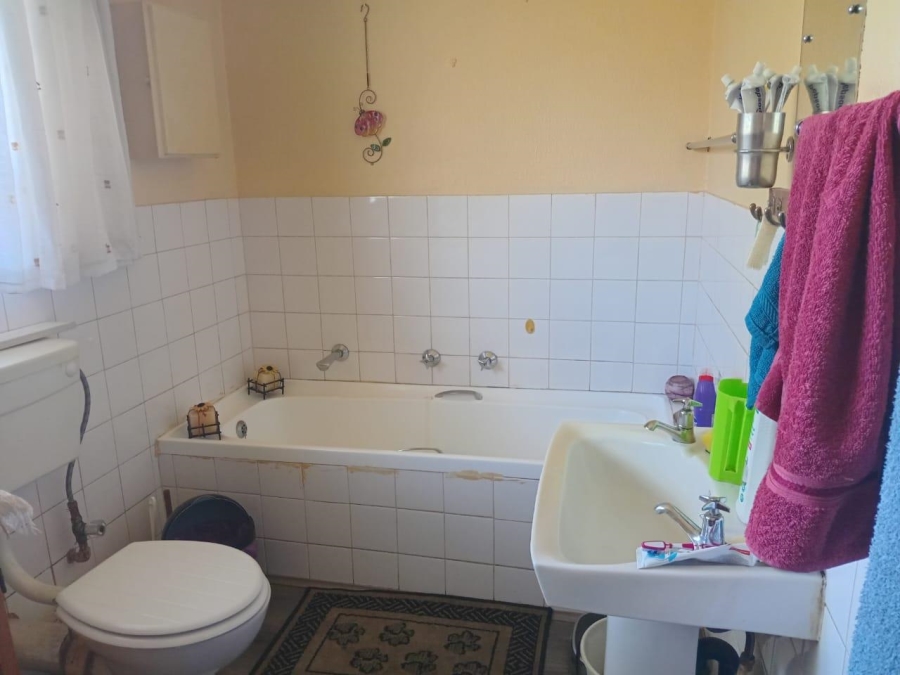 3 Bedroom Property for Sale in Brackendowns Gauteng