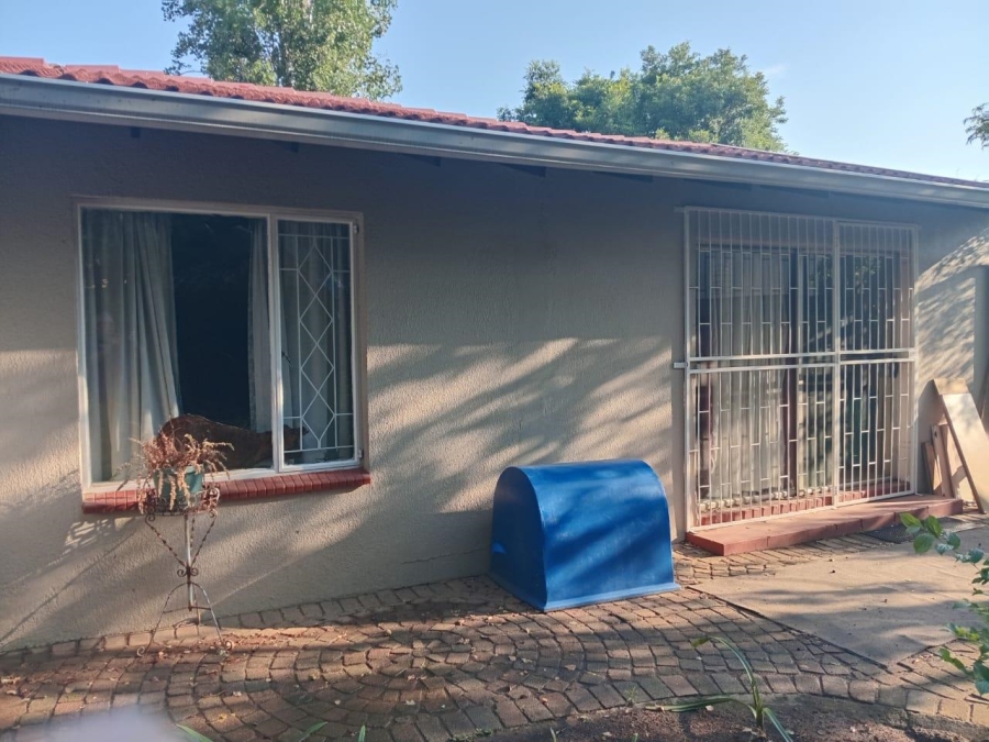 3 Bedroom Property for Sale in Brackendowns Gauteng