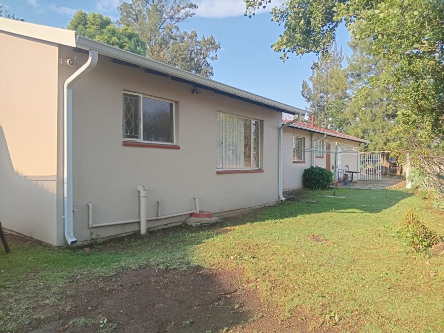3 Bedroom Property for Sale in Brackendowns Gauteng