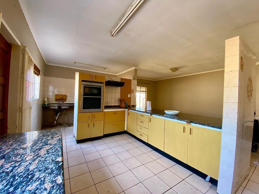 4 Bedroom Property for Sale in Wilro Park Gauteng