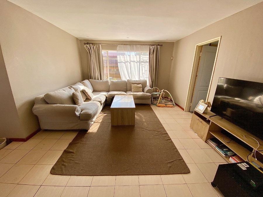 4 Bedroom Property for Sale in Wilro Park Gauteng