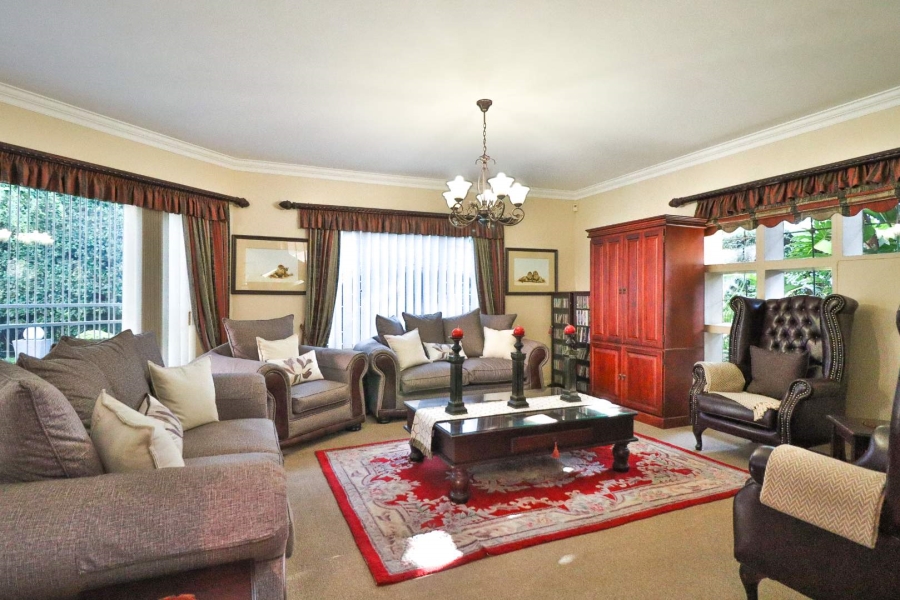 5 Bedroom Property for Sale in Moreleta Park Gauteng