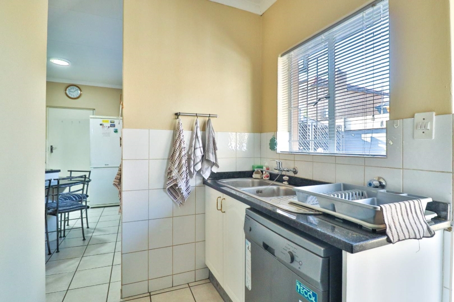 5 Bedroom Property for Sale in Moreleta Park Gauteng
