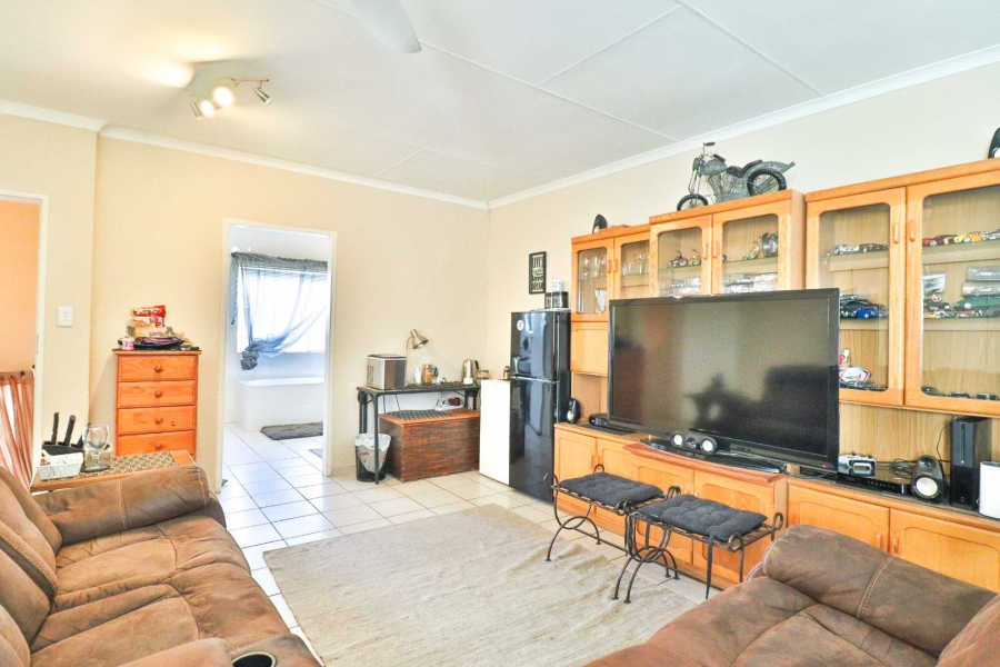 5 Bedroom Property for Sale in Moreleta Park Gauteng