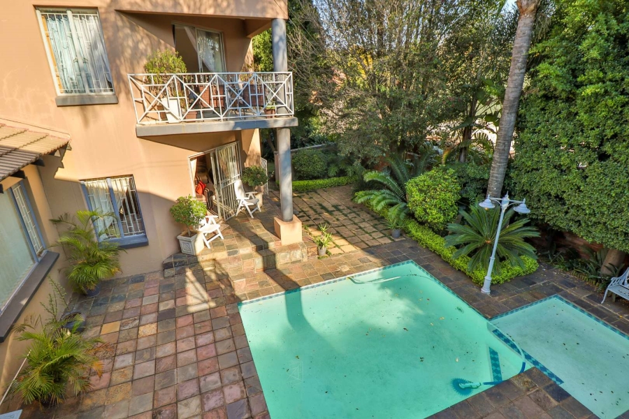 5 Bedroom Property for Sale in Moreleta Park Gauteng