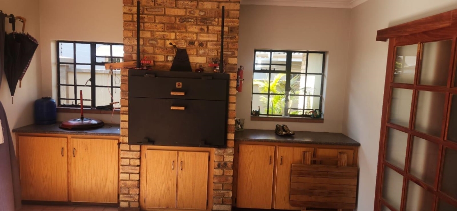 3 Bedroom Property for Sale in Lyttelton Gauteng
