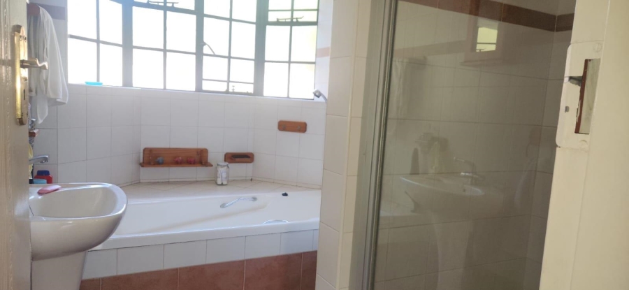 3 Bedroom Property for Sale in Lyttelton Gauteng
