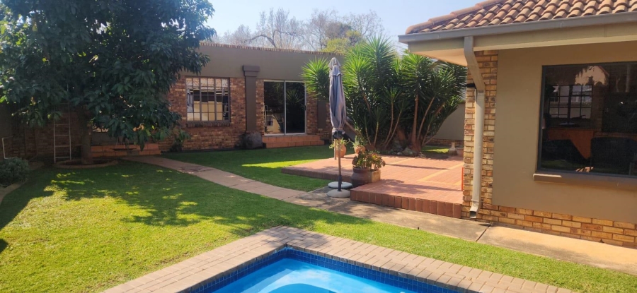 3 Bedroom Property for Sale in Lyttelton Gauteng
