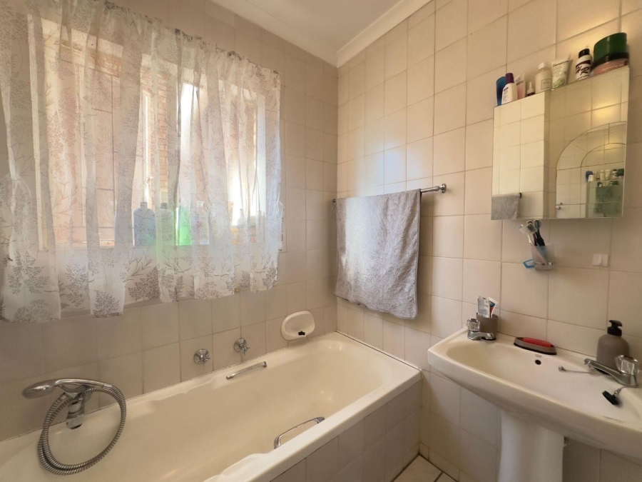 3 Bedroom Property for Sale in Moreleta Park Gauteng