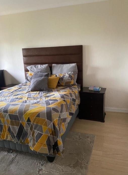 2 Bedroom Property for Sale in Corlett Gardens Gauteng