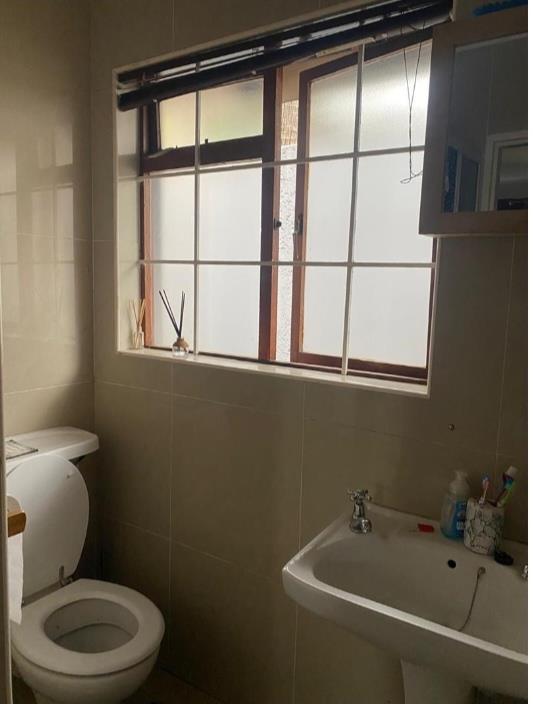 2 Bedroom Property for Sale in Corlett Gardens Gauteng