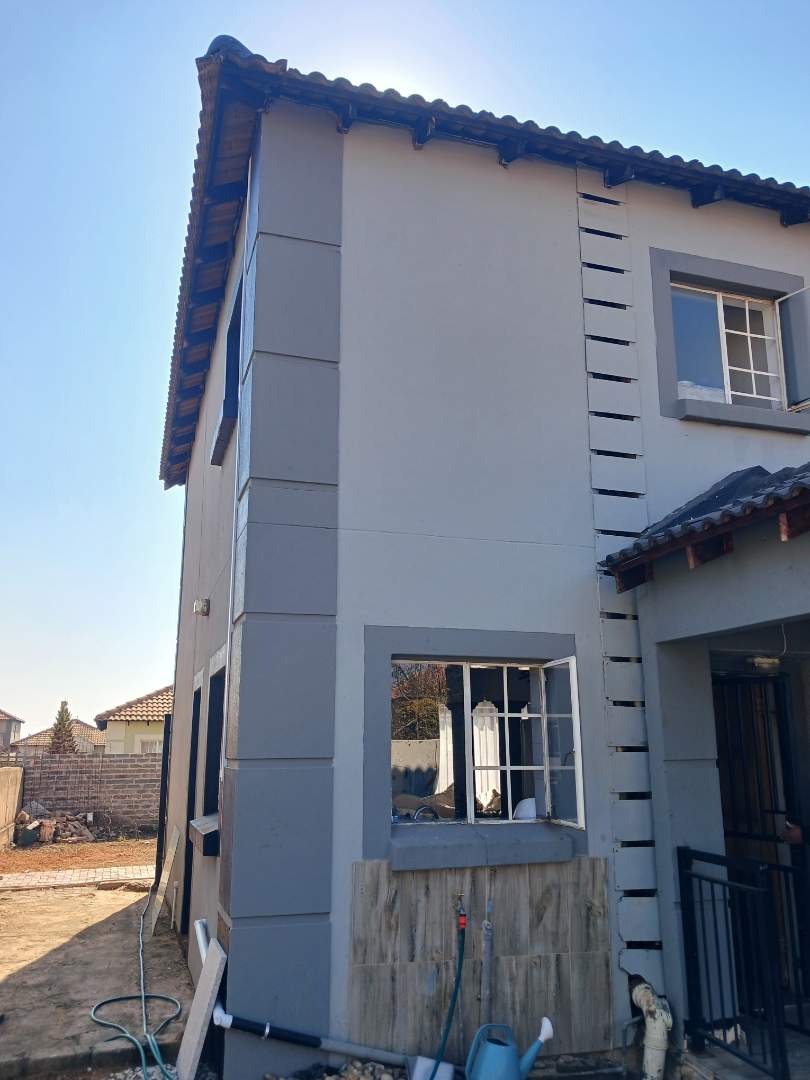 4 Bedroom Property for Sale in Nkwe Estate Gauteng