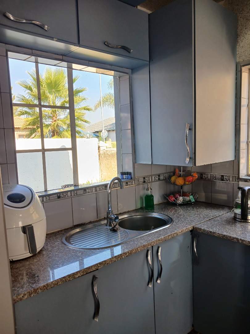 4 Bedroom Property for Sale in Nkwe Estate Gauteng