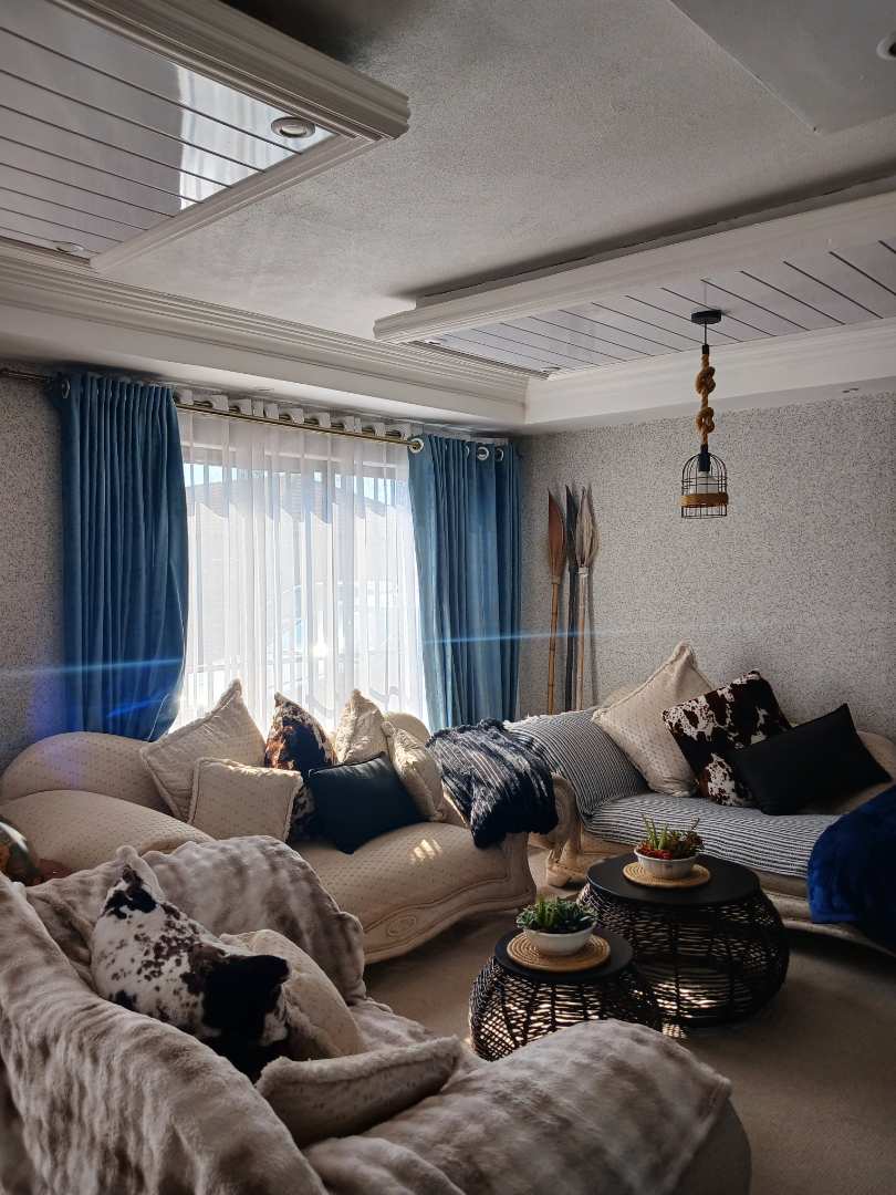 4 Bedroom Property for Sale in Nkwe Estate Gauteng