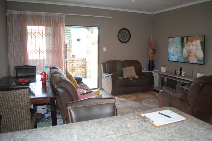3 Bedroom Property for Sale in Riversdale Gauteng