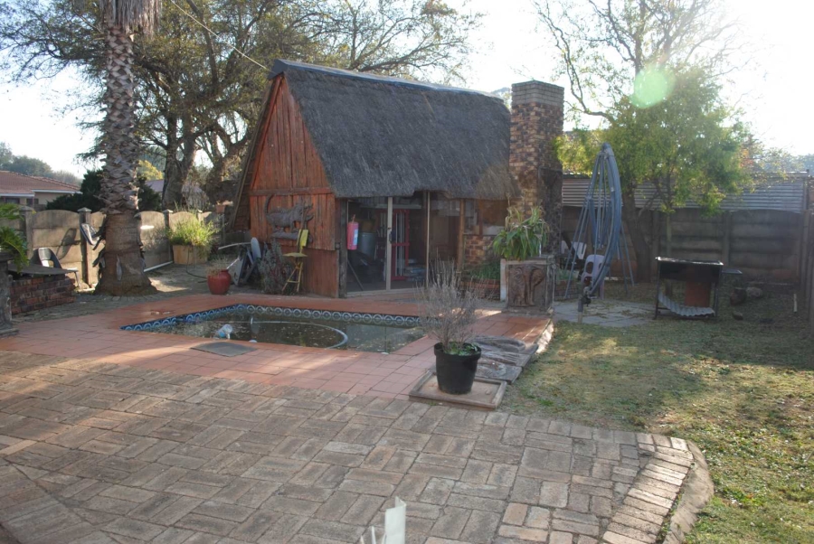 3 Bedroom Property for Sale in Rothdene Gauteng