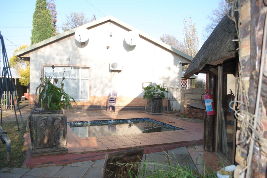 3 Bedroom Property for Sale in Rothdene Gauteng