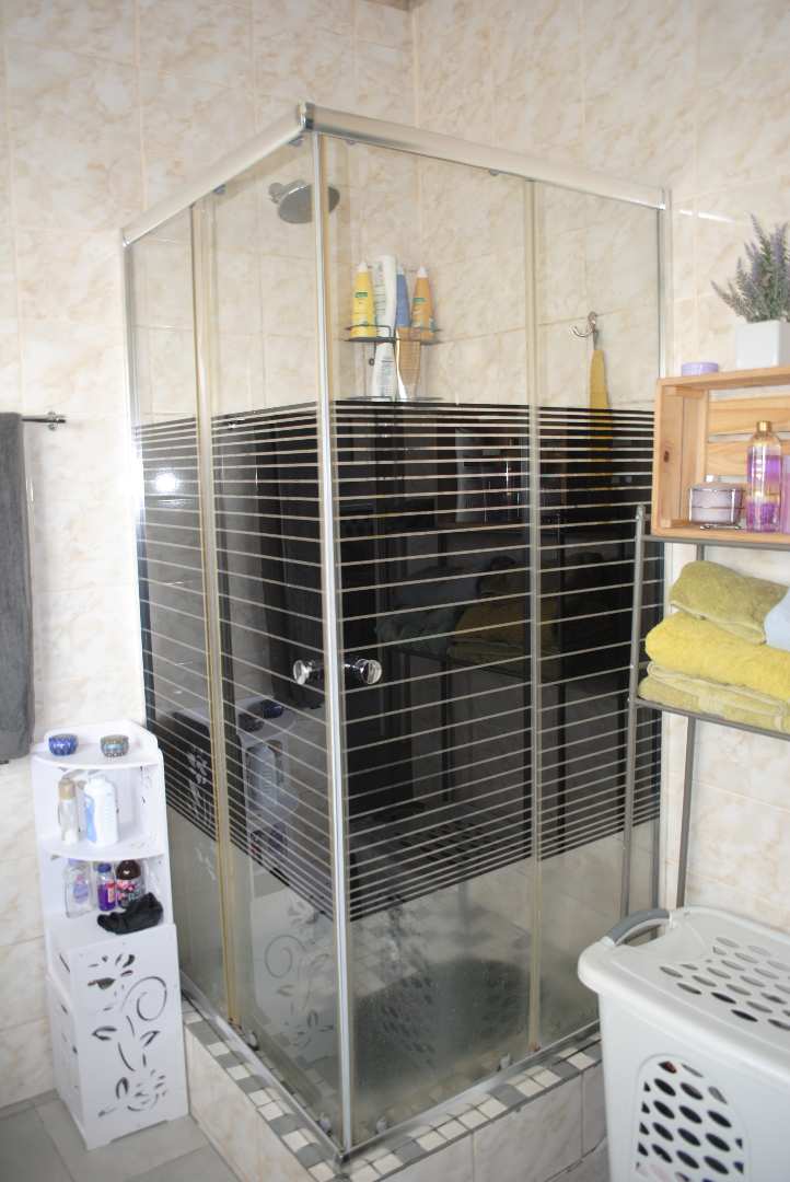 3 Bedroom Property for Sale in Rothdene Gauteng