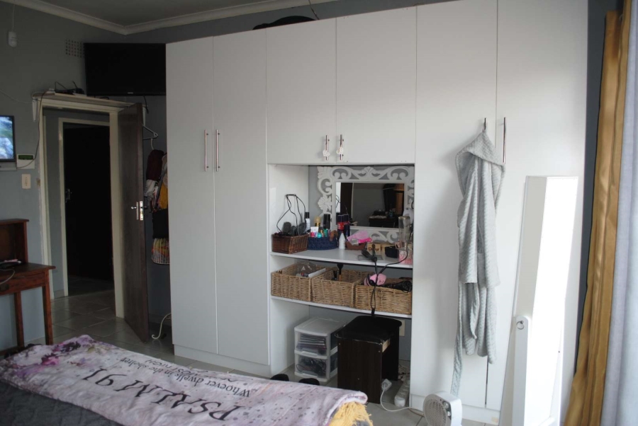 3 Bedroom Property for Sale in Rothdene Gauteng