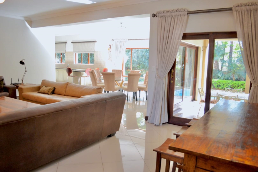 To Let 4 Bedroom Property for Rent in Woodhill Estate Gauteng