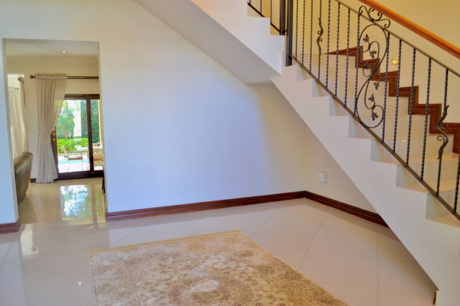 To Let 4 Bedroom Property for Rent in Woodhill Estate Gauteng