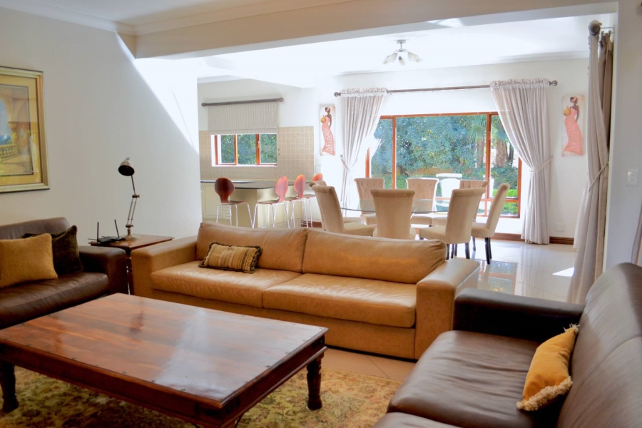To Let 4 Bedroom Property for Rent in Woodhill Estate Gauteng