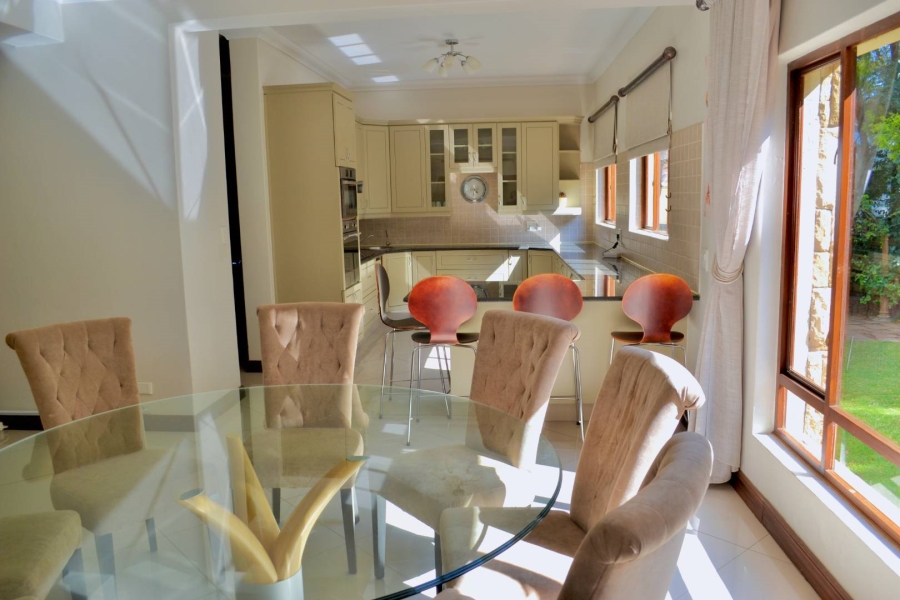 To Let 4 Bedroom Property for Rent in Woodhill Estate Gauteng