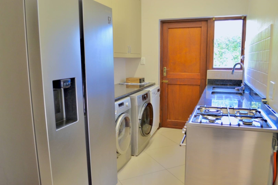 To Let 4 Bedroom Property for Rent in Woodhill Estate Gauteng
