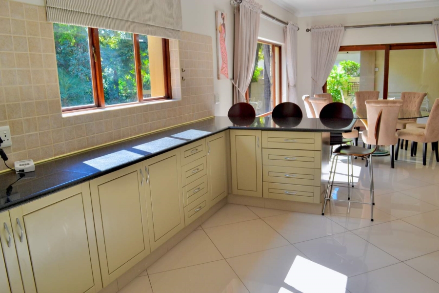 To Let 4 Bedroom Property for Rent in Woodhill Estate Gauteng