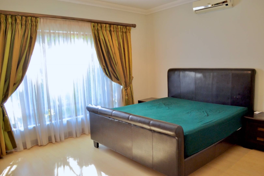 To Let 4 Bedroom Property for Rent in Woodhill Estate Gauteng