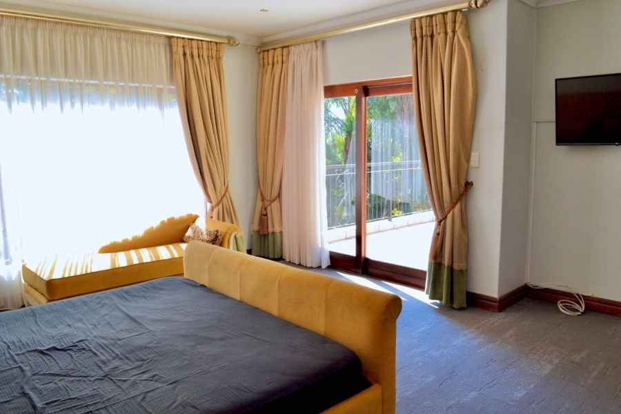 To Let 4 Bedroom Property for Rent in Woodhill Estate Gauteng