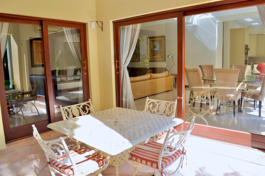 To Let 4 Bedroom Property for Rent in Woodhill Estate Gauteng