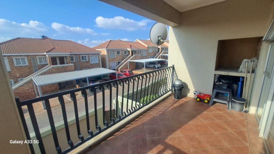 2 Bedroom Property for Sale in Vorna Valley Gauteng