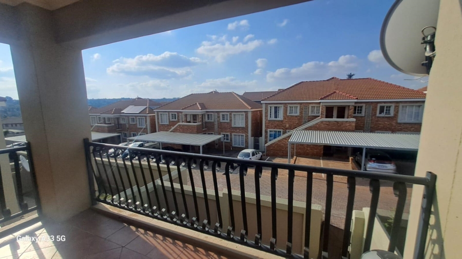 2 Bedroom Property for Sale in Vorna Valley Gauteng