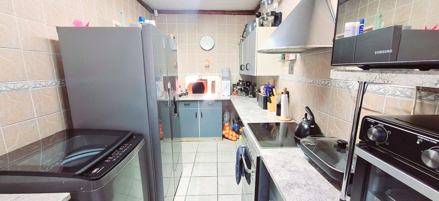 2 Bedroom Property for Sale in Albemarle Gauteng