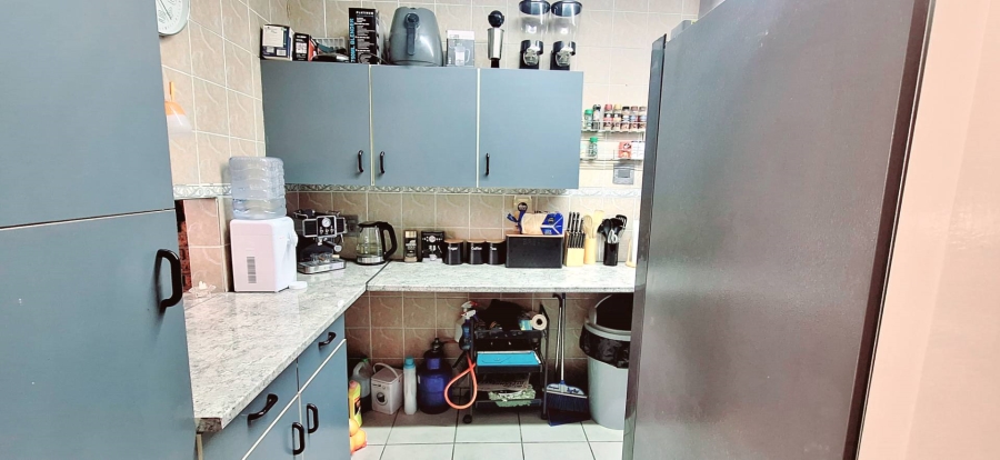 2 Bedroom Property for Sale in Albemarle Gauteng