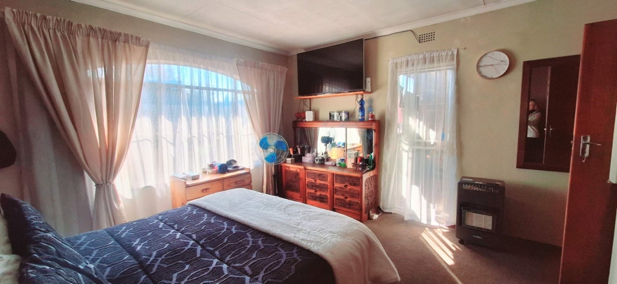 2 Bedroom Property for Sale in Albemarle Gauteng