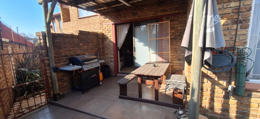 2 Bedroom Property for Sale in Albemarle Gauteng