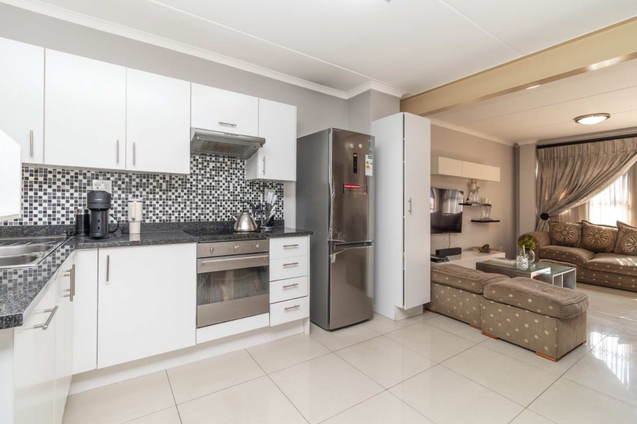 3 Bedroom Property for Sale in Ferndale Gauteng