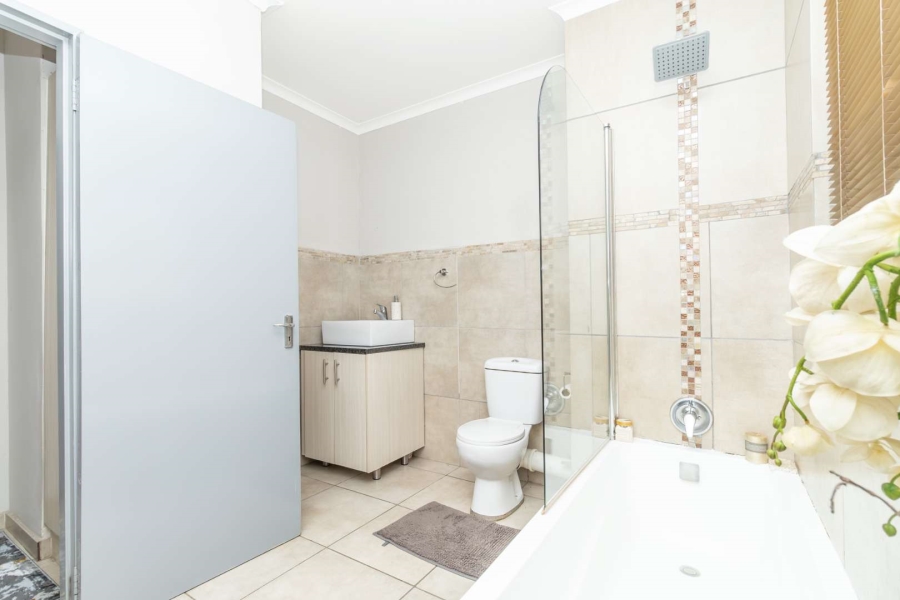 3 Bedroom Property for Sale in Ferndale Gauteng