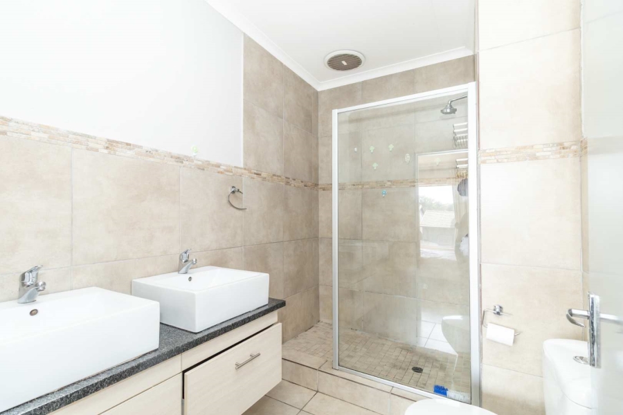 3 Bedroom Property for Sale in Ferndale Gauteng