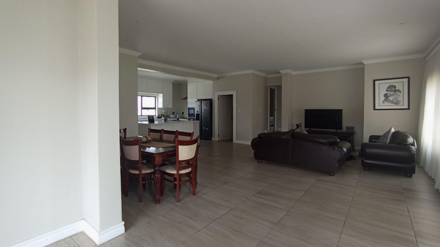 4 Bedroom Property for Sale in Blue Valley Golf Estate Gauteng