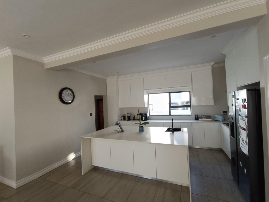 4 Bedroom Property for Sale in Blue Valley Golf Estate Gauteng