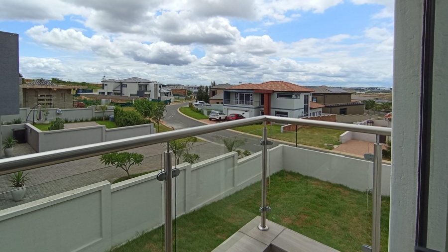 4 Bedroom Property for Sale in Blue Valley Golf Estate Gauteng